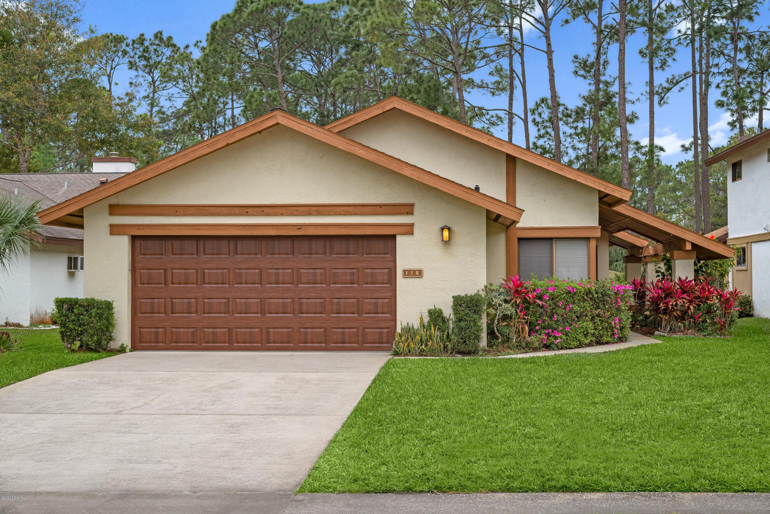 116 Meadowbrook Circle Sold