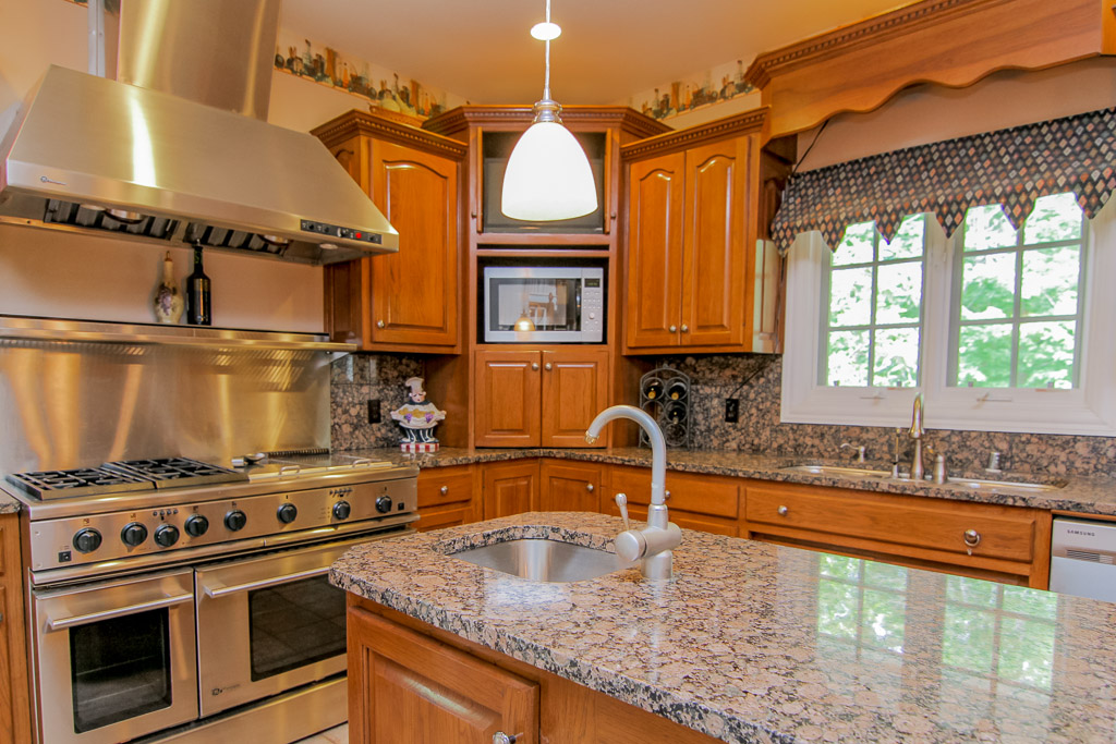 111 Rest Cottage Lane Pewee Valley, KY 40056 Home for Sale MLS