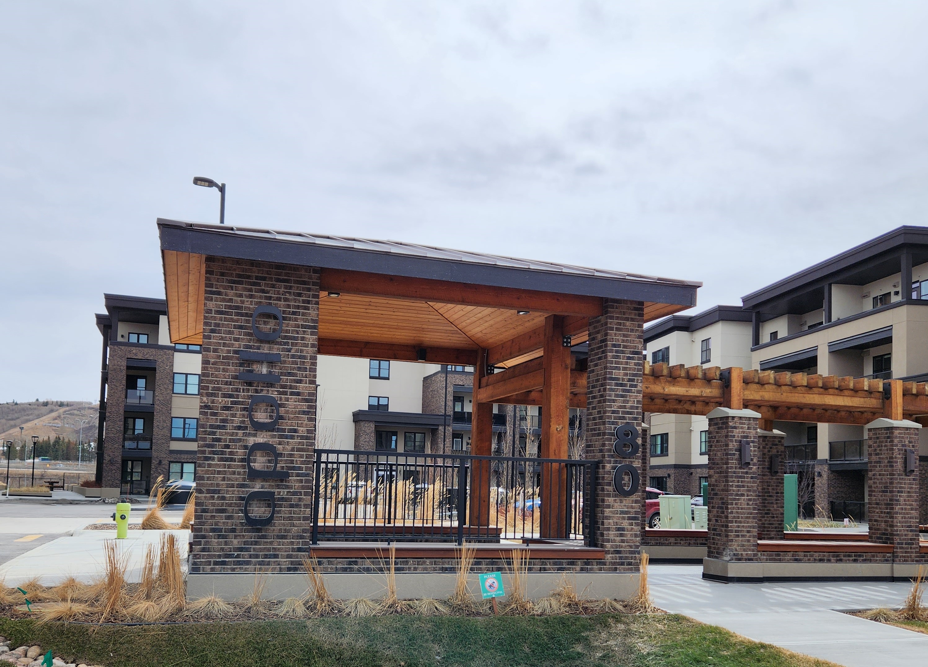 Apollo Condos for Sale 80 Greenbriar Place NW