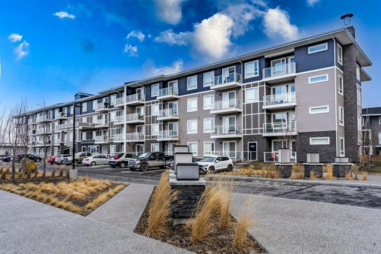 Legends of Cornerstone Condos for Sale 76 Cornerstone Passage NE