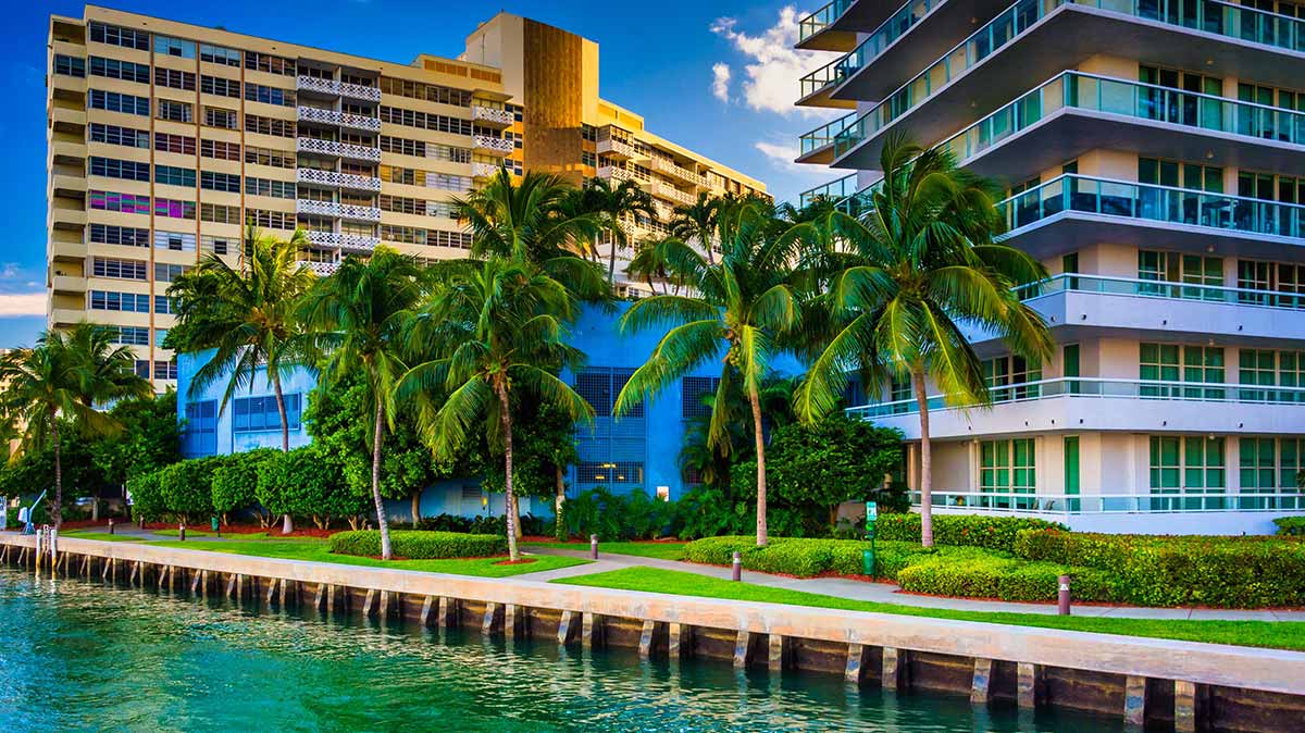 Belle Isle, Miami Beach, FL Bayfront Island Community