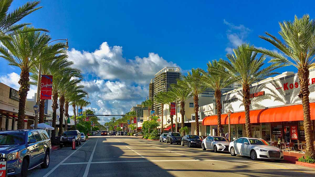 Living in Surfside, FL 2021 Community Guide