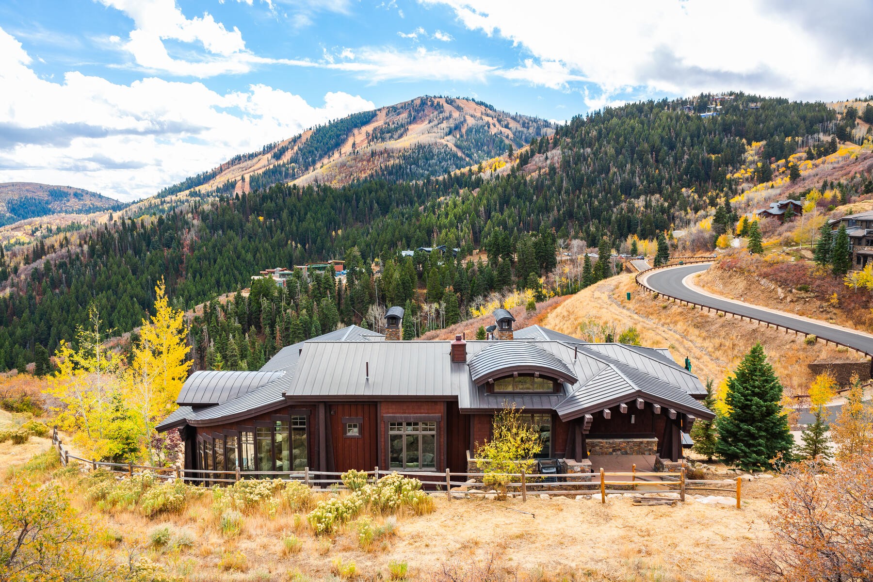 Deer Valley Real Estate Guide & Homes For Sale