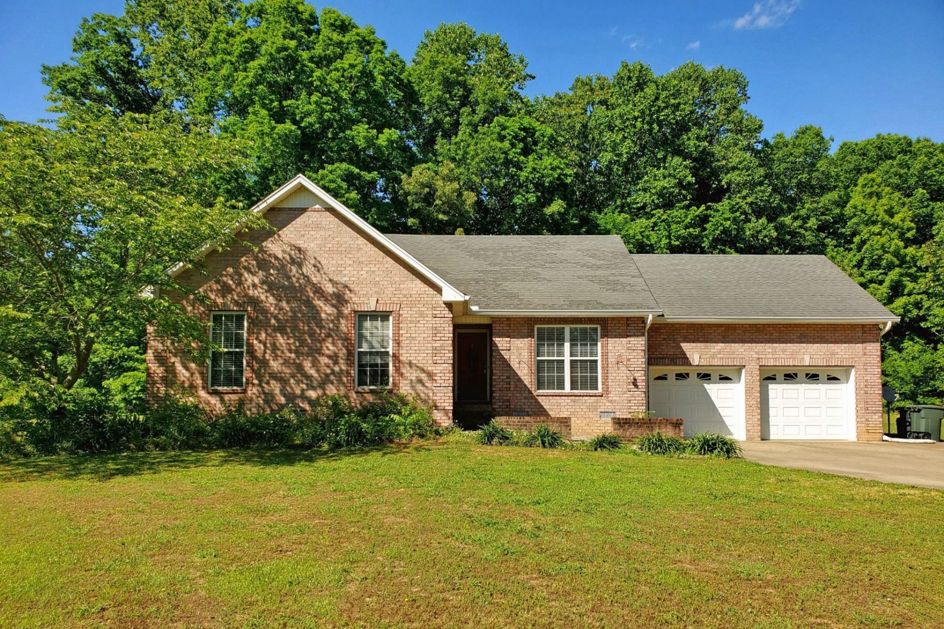 Cottontown TN Homes for Sale