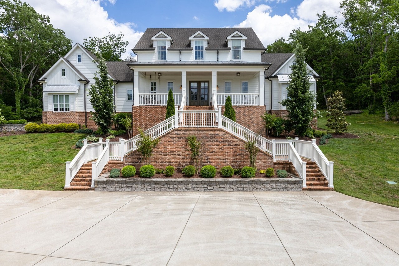 Franklin Real Estate Cape Cod Homes for Sale in Franklin