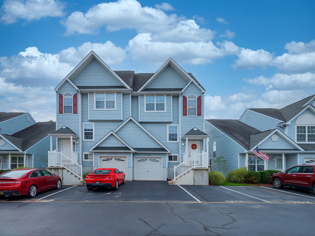 Newly Upgraded Lewes Condominium Rests East of Route 1 and Features an