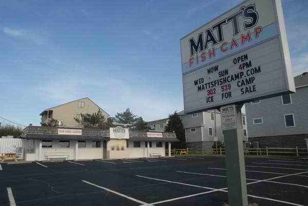 Known For Distinctive Seafood Dishes at Matt’s Fish Camp