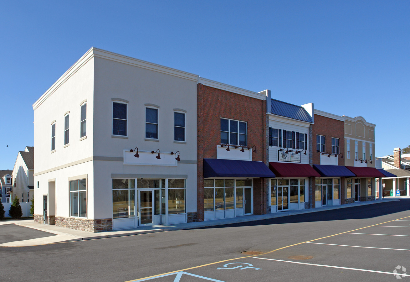 Great Amenities & Easy Coastal Access in Milton's Paynter's Mill