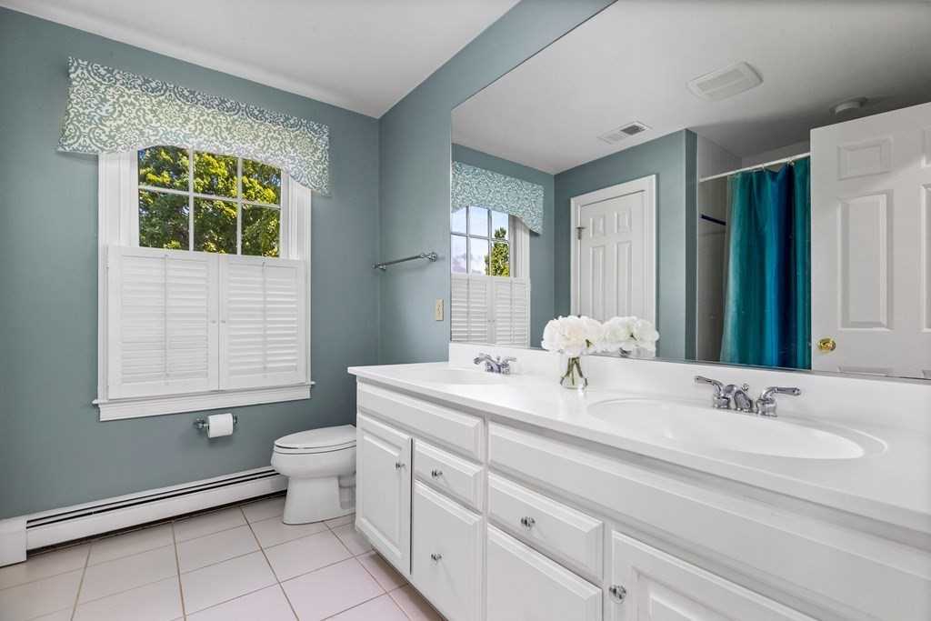 33 Maryknoll Dr, Hingham MA