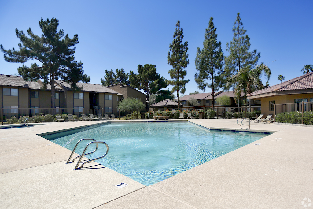 Northmarq sells Del Mar Terrace in West Valley for 255M