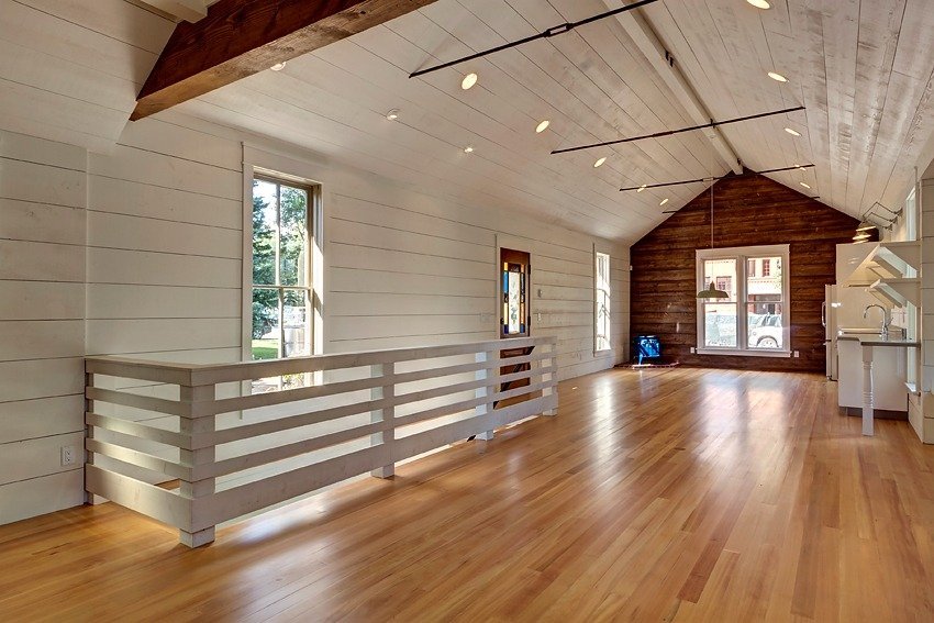 Uniquely Breckenridge Decker Custom Homes, Inc