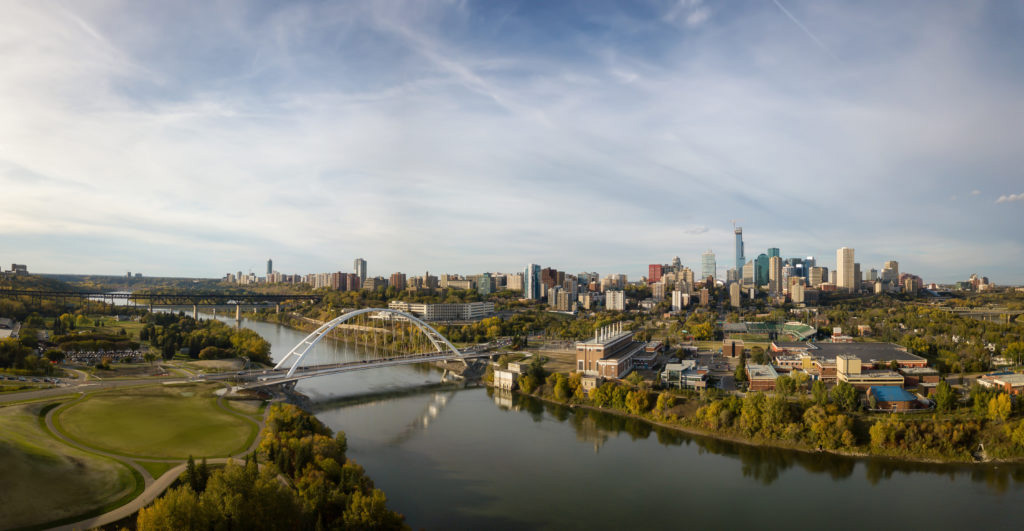 Living in Edmonton Alberta [THE PROS & CONS YOU NEED TO KNOW]
