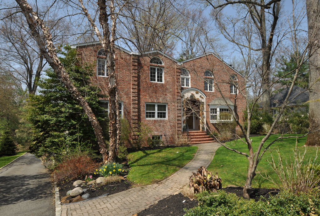 11 Club Drive Summit NJ