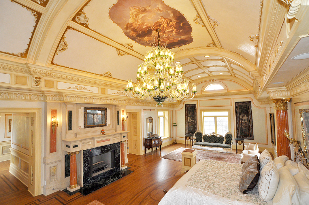 Kean Estate 8 Windermere Court, Livingston NJ