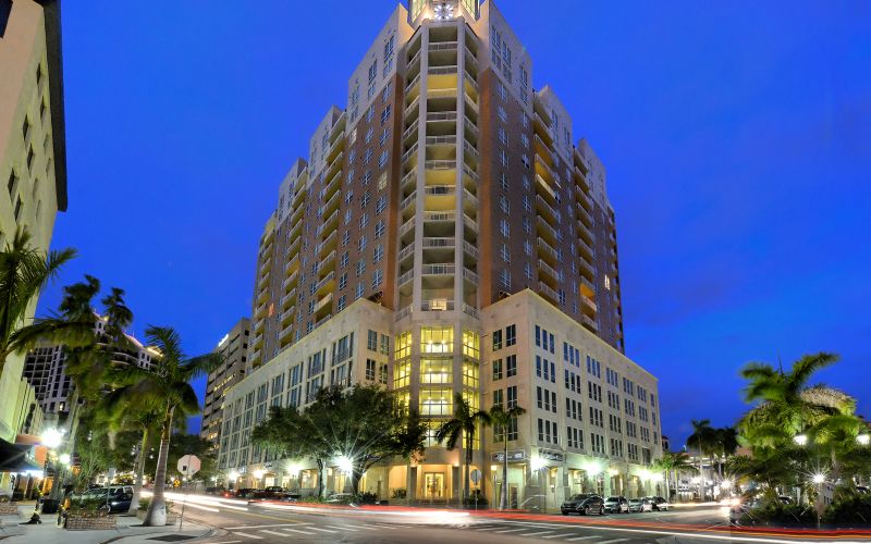 Downtown Sarasota Condos Within 100 Yards of Main Street