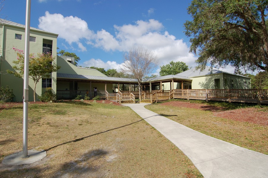 Colonial Oaks Properties for Sale Sarasota FL Real Estate