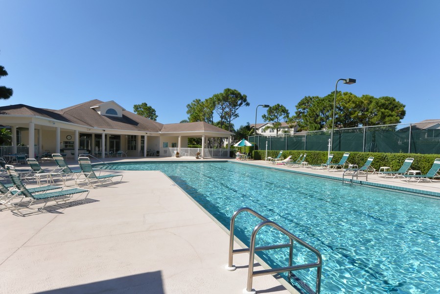 Pinestone Condos for Sale in Palmer Ranch Sarasota FL Real Estate
