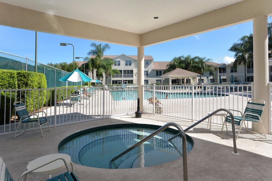 Pinestone Condos for Sale in Palmer Ranch Sarasota FL Real Estate