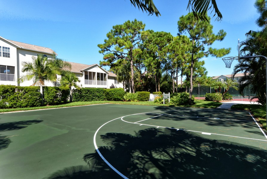 Pinestone Condos for Sale in Palmer Ranch Sarasota FL Real Estate
