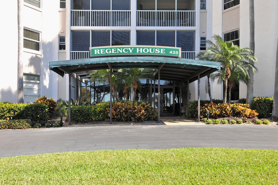 Regency House Condos for sale 435 Gulfstream Ave Sarasota 34236