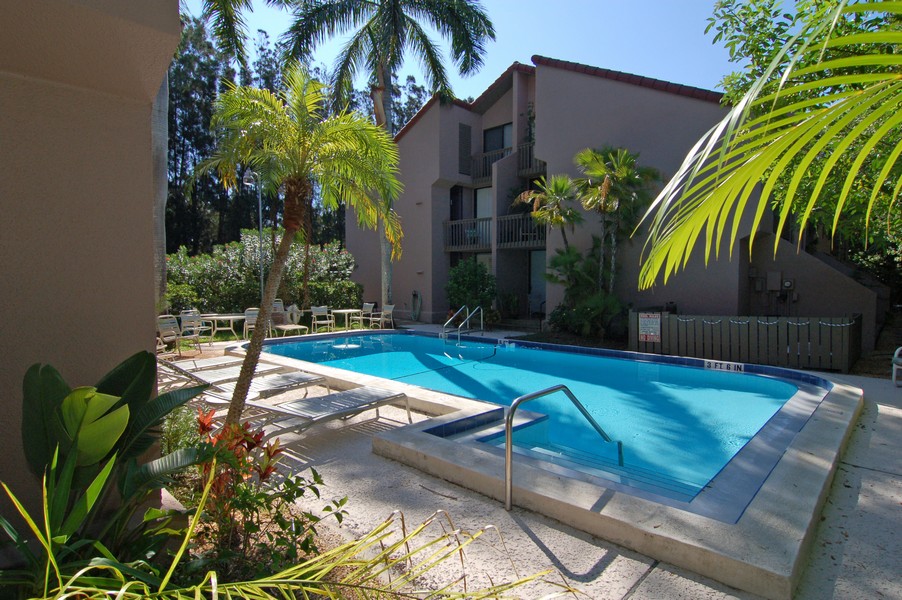 Sandy Cove Condos For Sale on Siesta Key Sarasota FL Real Estate