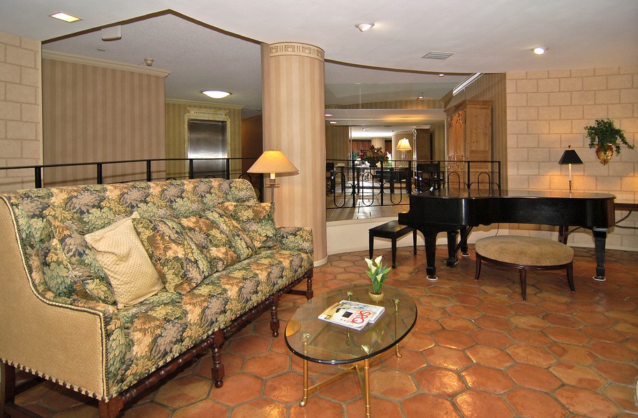 One Watergate Condos for sale 1111 Gulfstream Ave Sarasota 34236