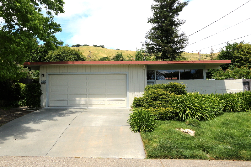 Fred Anlyan Just Listed 752 Penny Royal Lane, Terra Linda. Wonderful