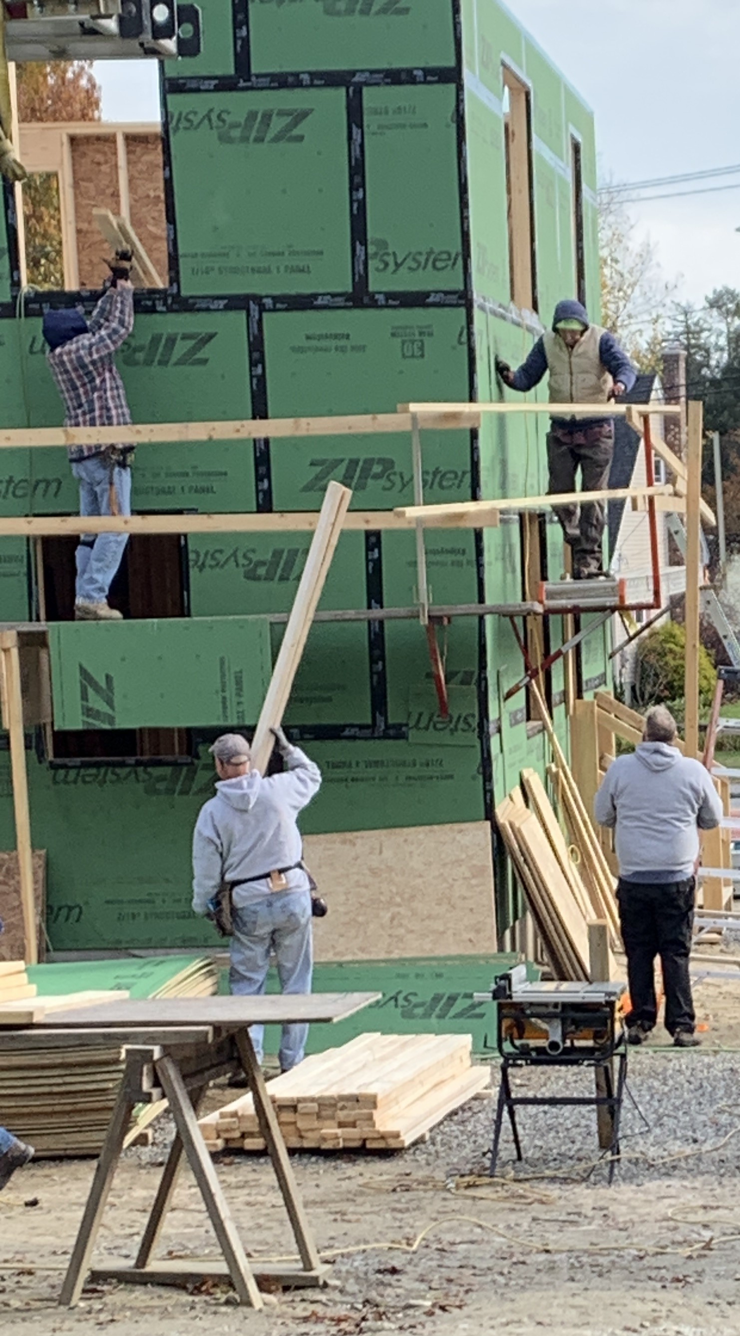 ERA Key Volunteers Contribute Time, Money to Habitat for Humanity