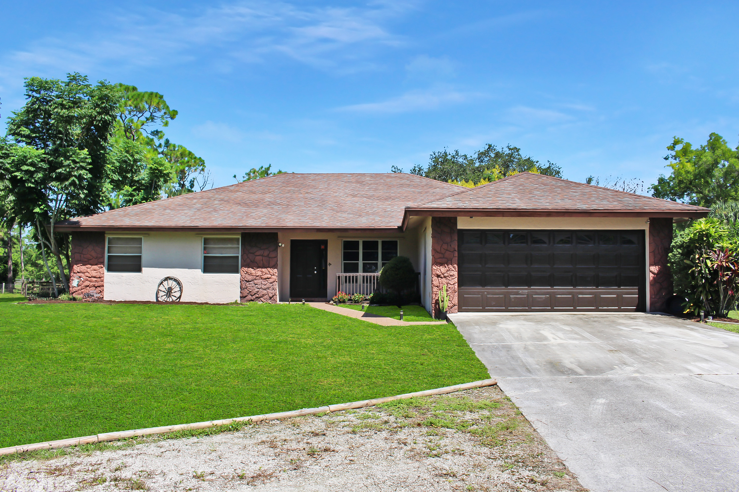 12859 Sunset Blvd, West Palm Beach, FL 33411 was sold by top West Palm