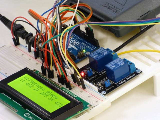 Innovative Arduino based mini projects for engineering students from