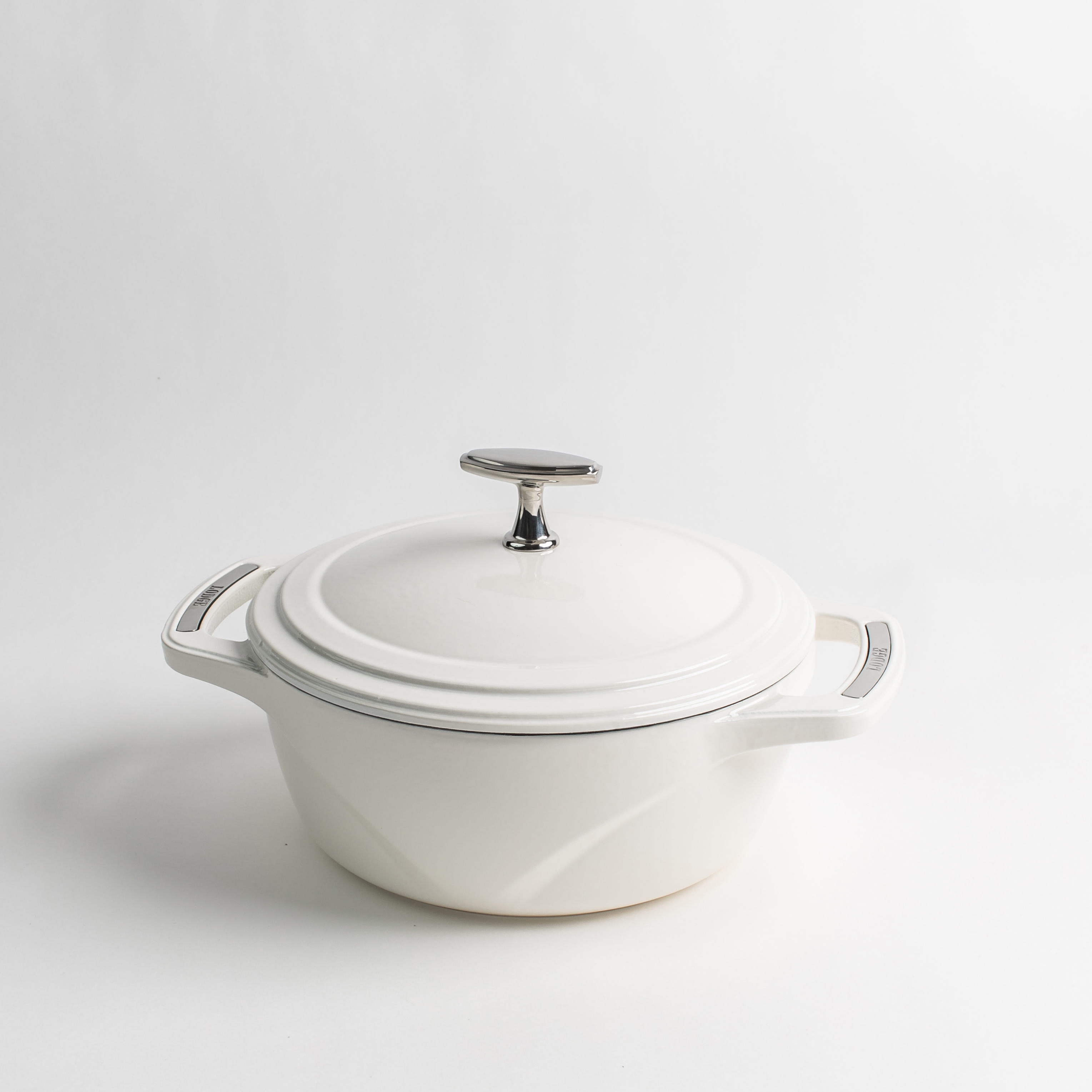 Lodge USA Enamel™ Cast Iron Dutch Oven, 3 qt. Sur La Table