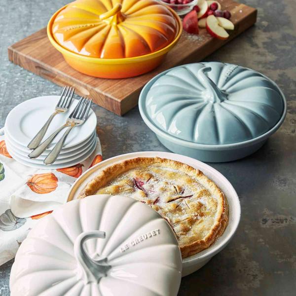 Le Creuset Pumpkin Pie Dish with Lid, 9" Sur La Table