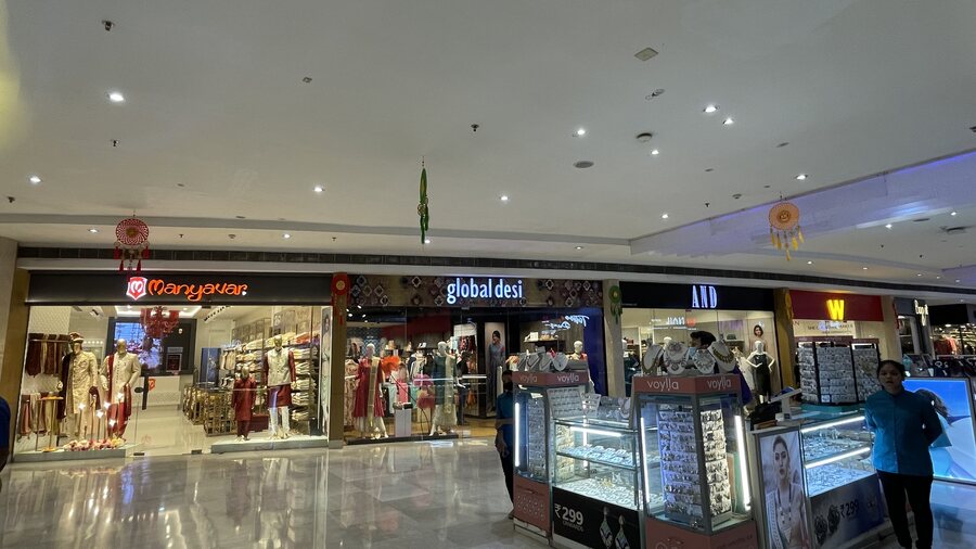 Kolkata Malls Multiplex, food court, top fashion brands and more