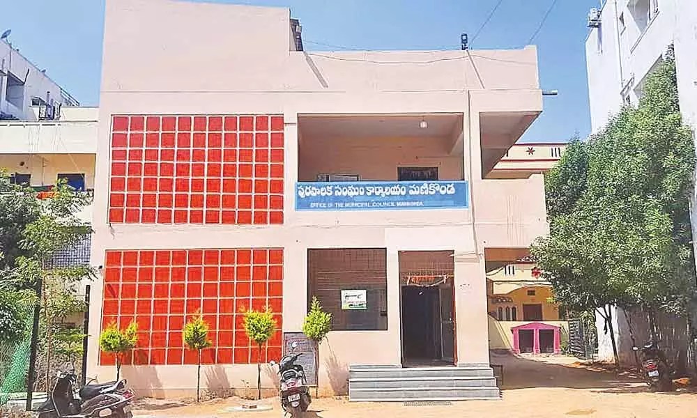 Hyderabad Axe falls on another erring official in Manikonda