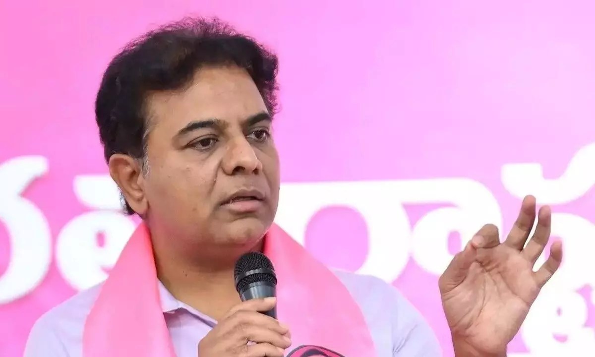 KTR demands govt to raze farmhouses of Congress netas