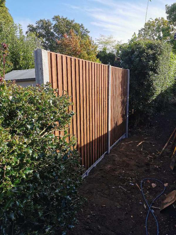 Fencing in Guildford (GU2 9RQ) Wood Street Fencing TrustATrader