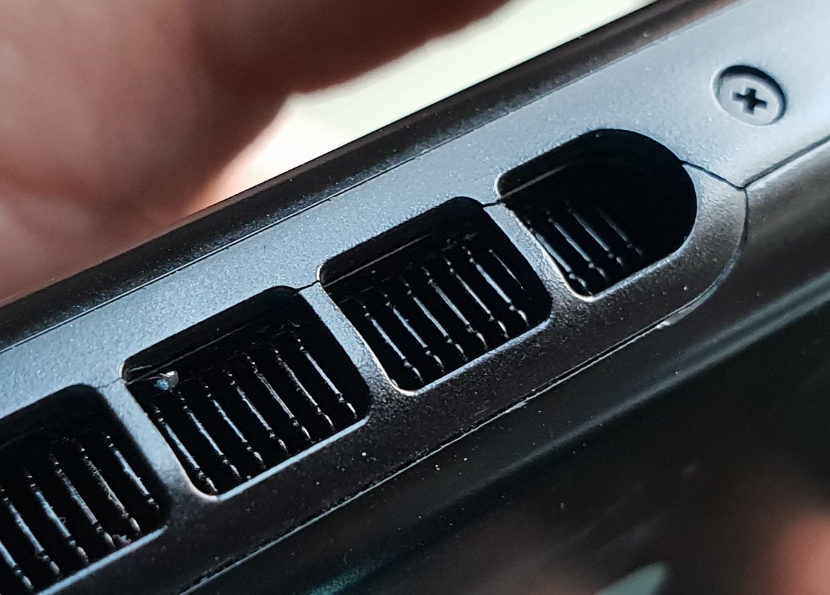 Nintendo wants hefty fee to repair Switch's seemingly common cracked