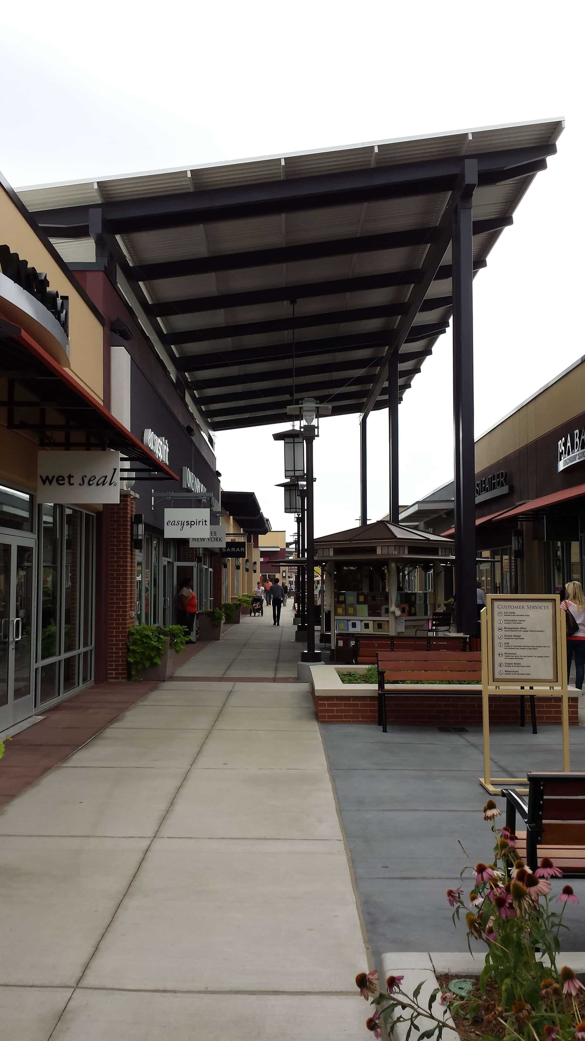 St. Louis Premium Outlet Mall