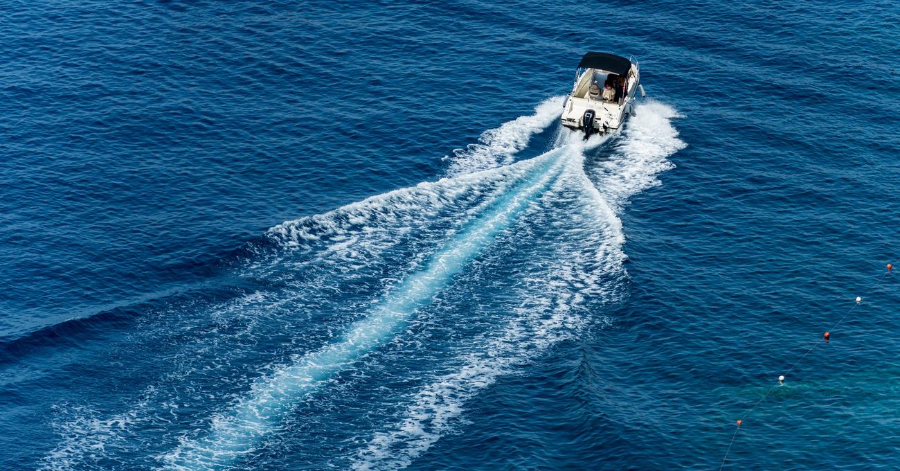 How Fast Does A 5Hp Boat Motor Go? | Lakewizard