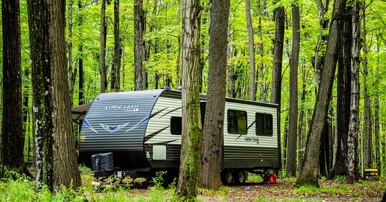Camper Vs Mobile Home RV Rank