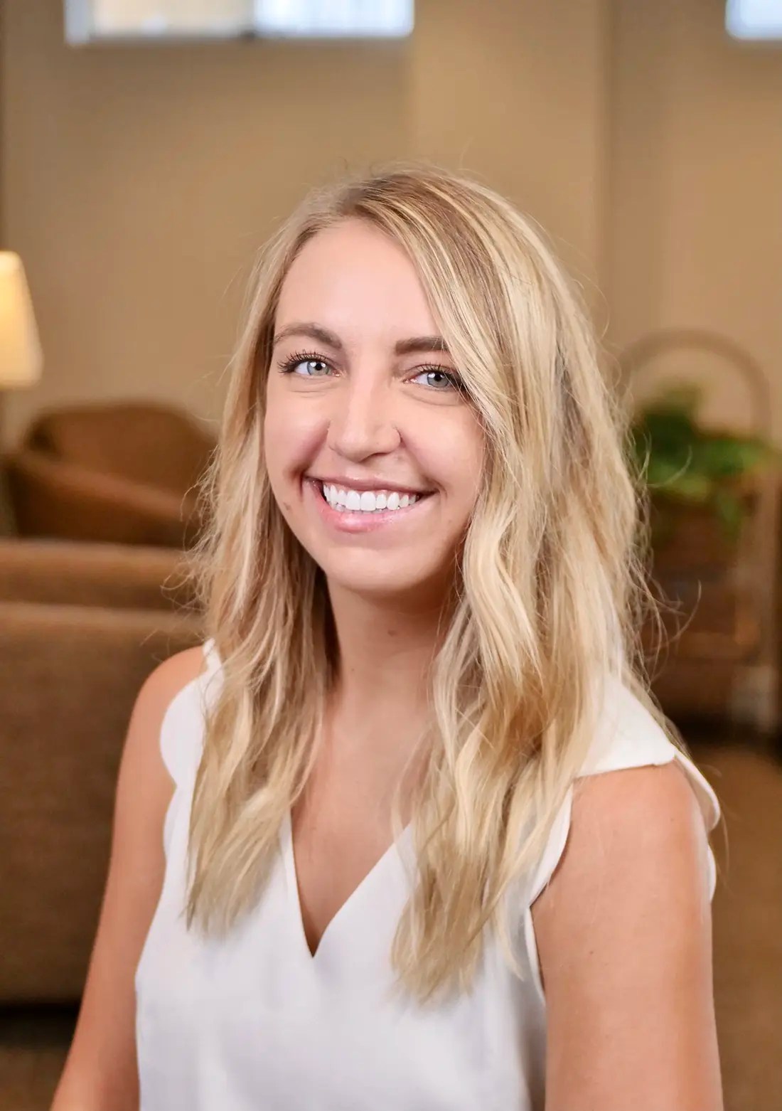 Dentist in Black Diamond Rooted Dentistry