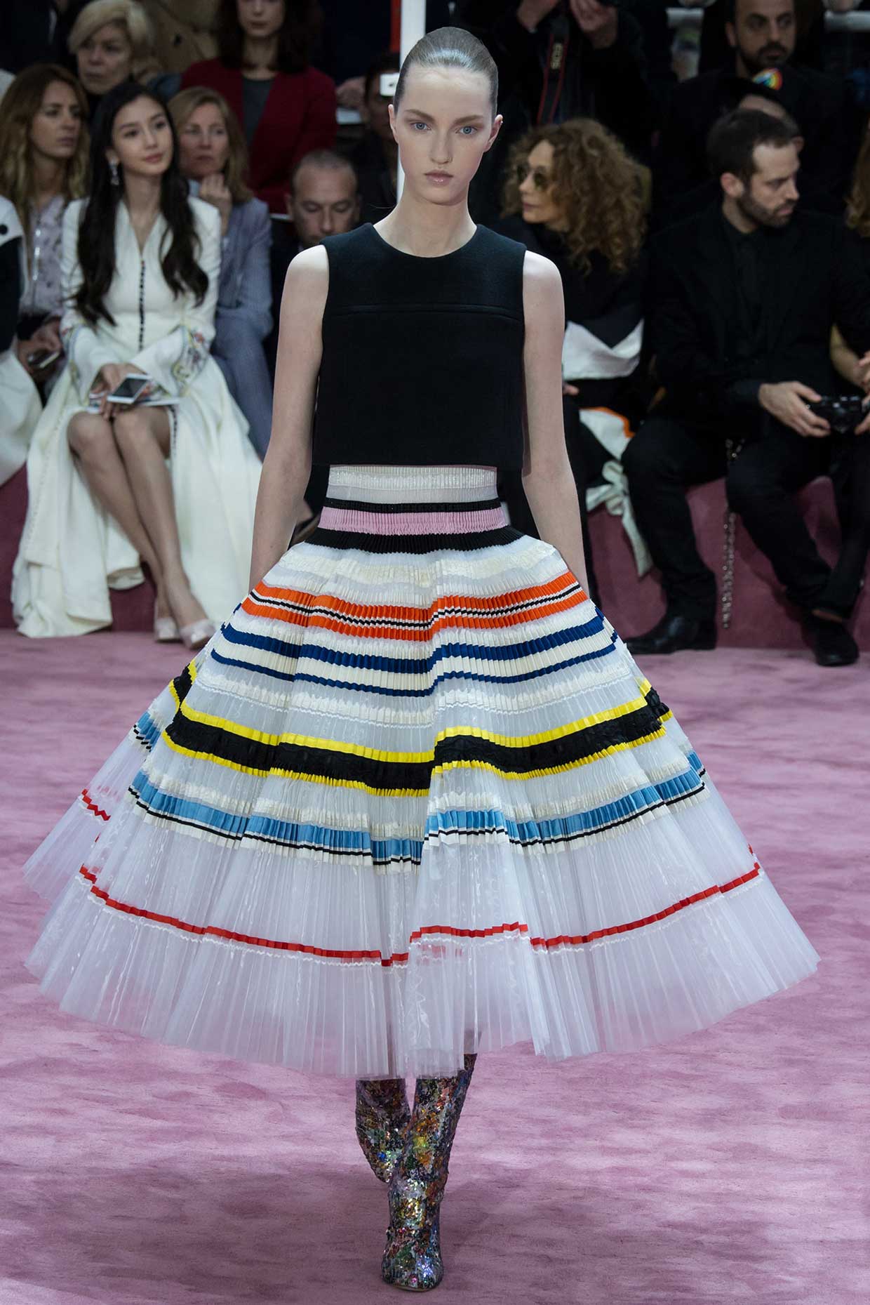 Video/ Dior Spring 2015 The Making of a Dior Couture Dress.
