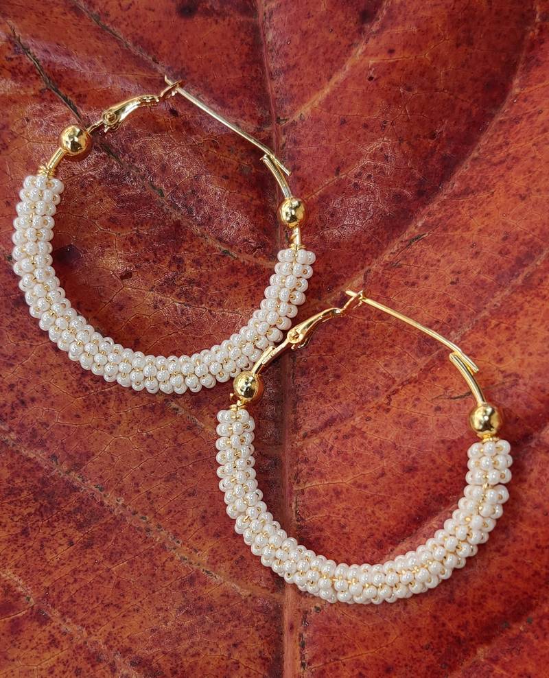 White Beaded Hoop Earrings Classiques 3191395