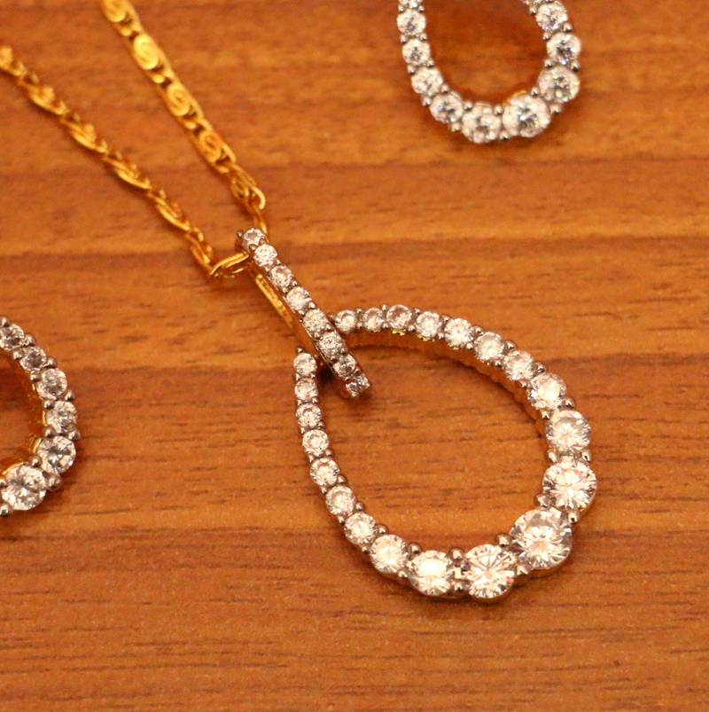 White Cubic Zirconia Pendants Sanvi Jewels Pvt. Ltd. 3254636