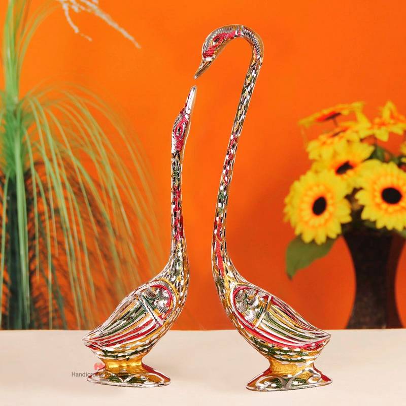 pair of kissing Swan and duck Home Decor Showpiece in white metal 14.