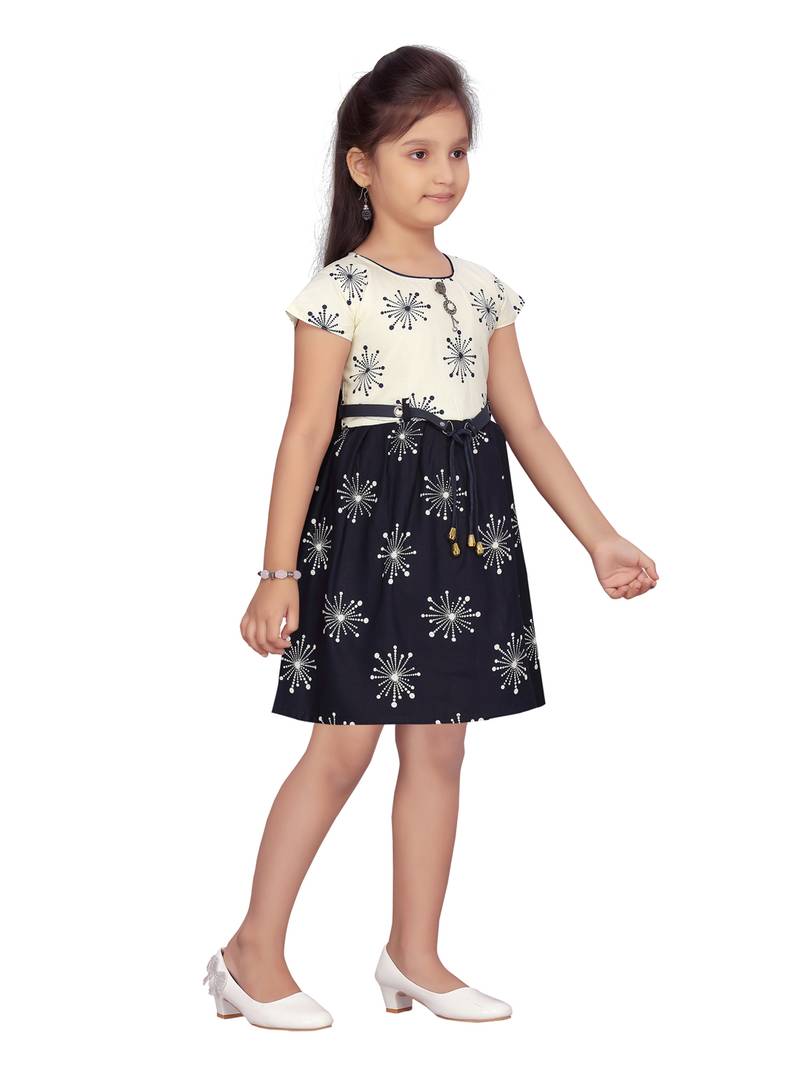 White printed pure cotton kidsfrocks Aarika 3483759