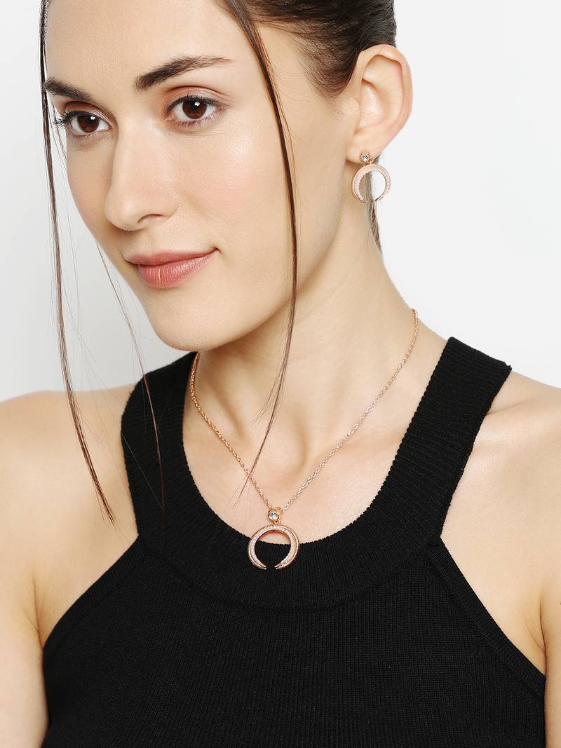 White pearl necklacesets Trends Fashion Jewellery 3495637