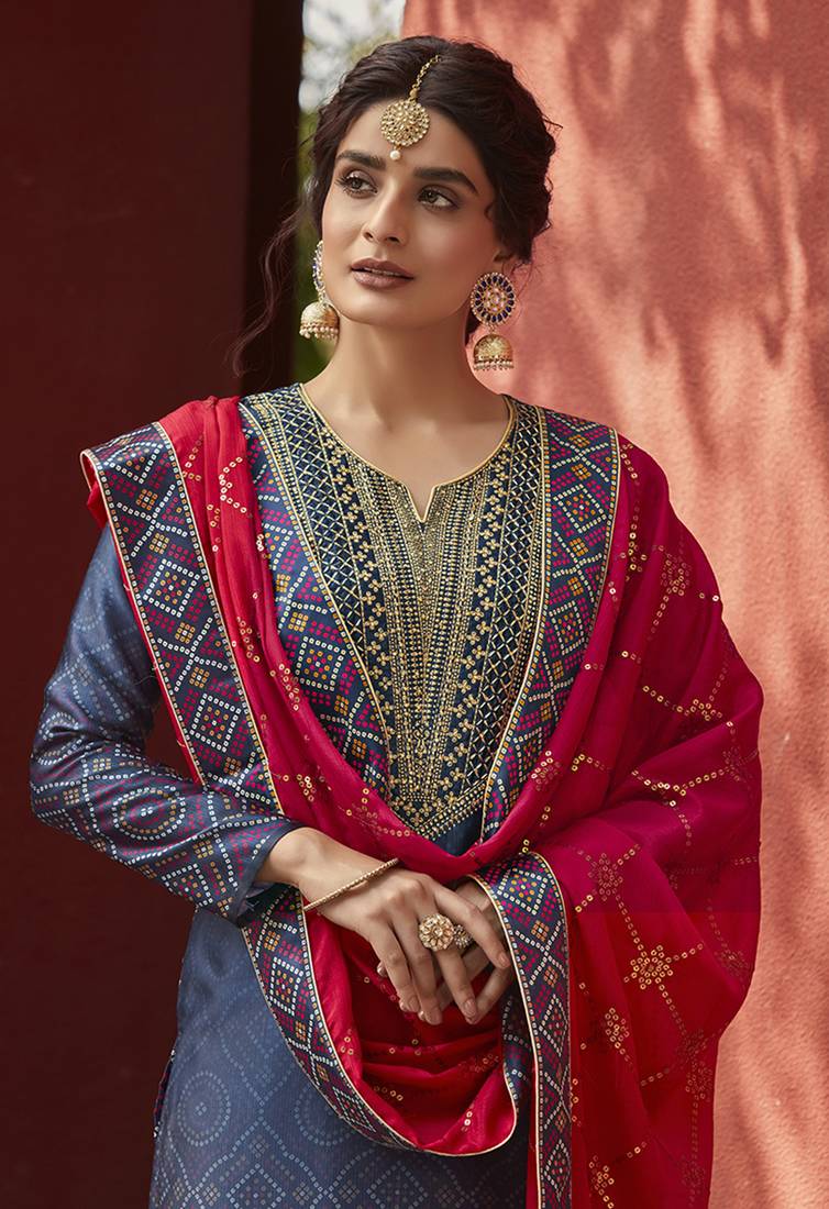 Blue resham embroidery satin salwar Monjolika 3760948