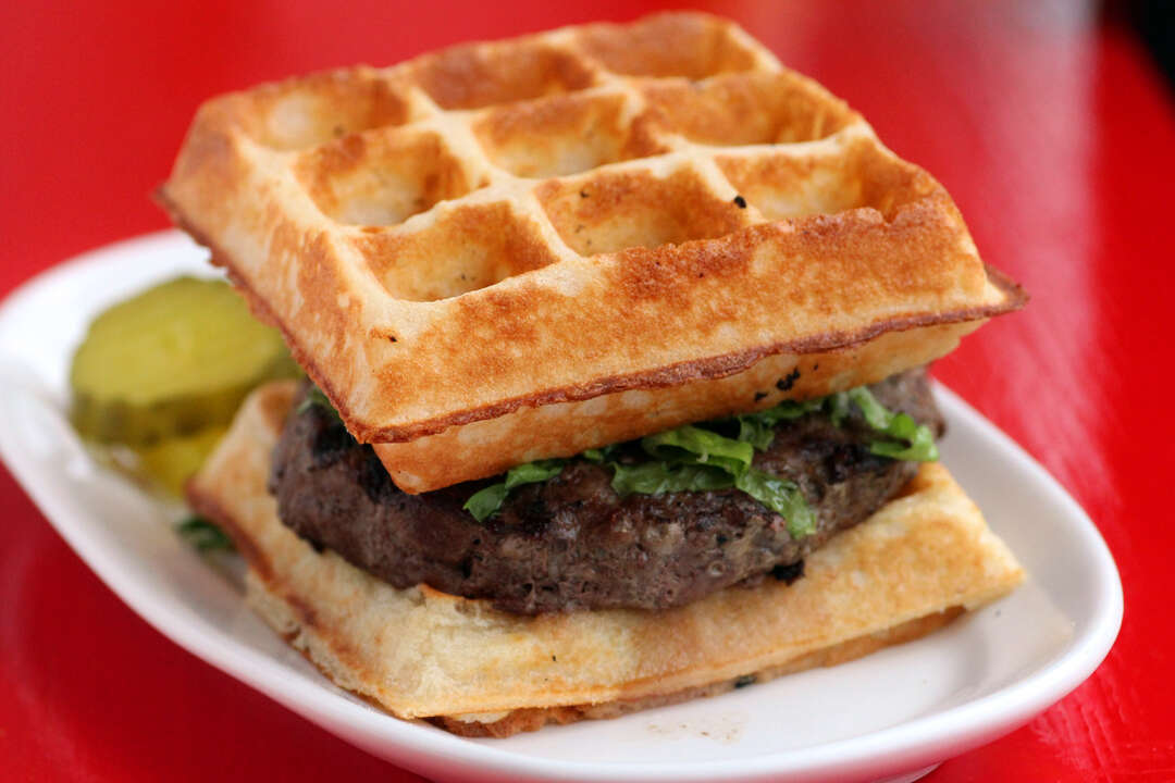 Easy Waffle Burger Recipe 2023 AtOnce