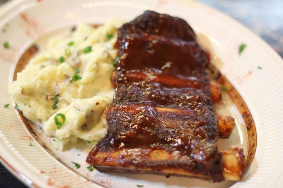 Ravenswood Q A Restaurant in Chicago, IL Thrillist